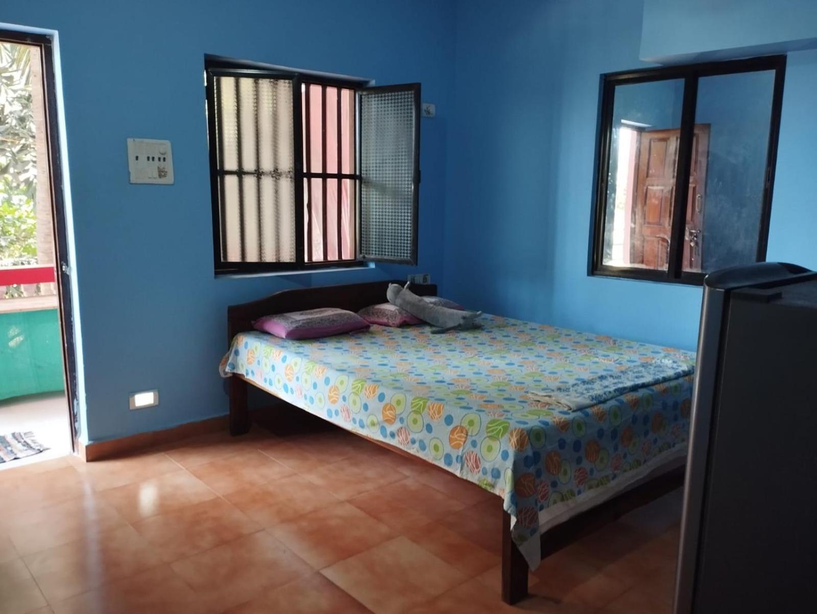 Om Ganesh Naik Guest House 阿姆波尔 外观 照片