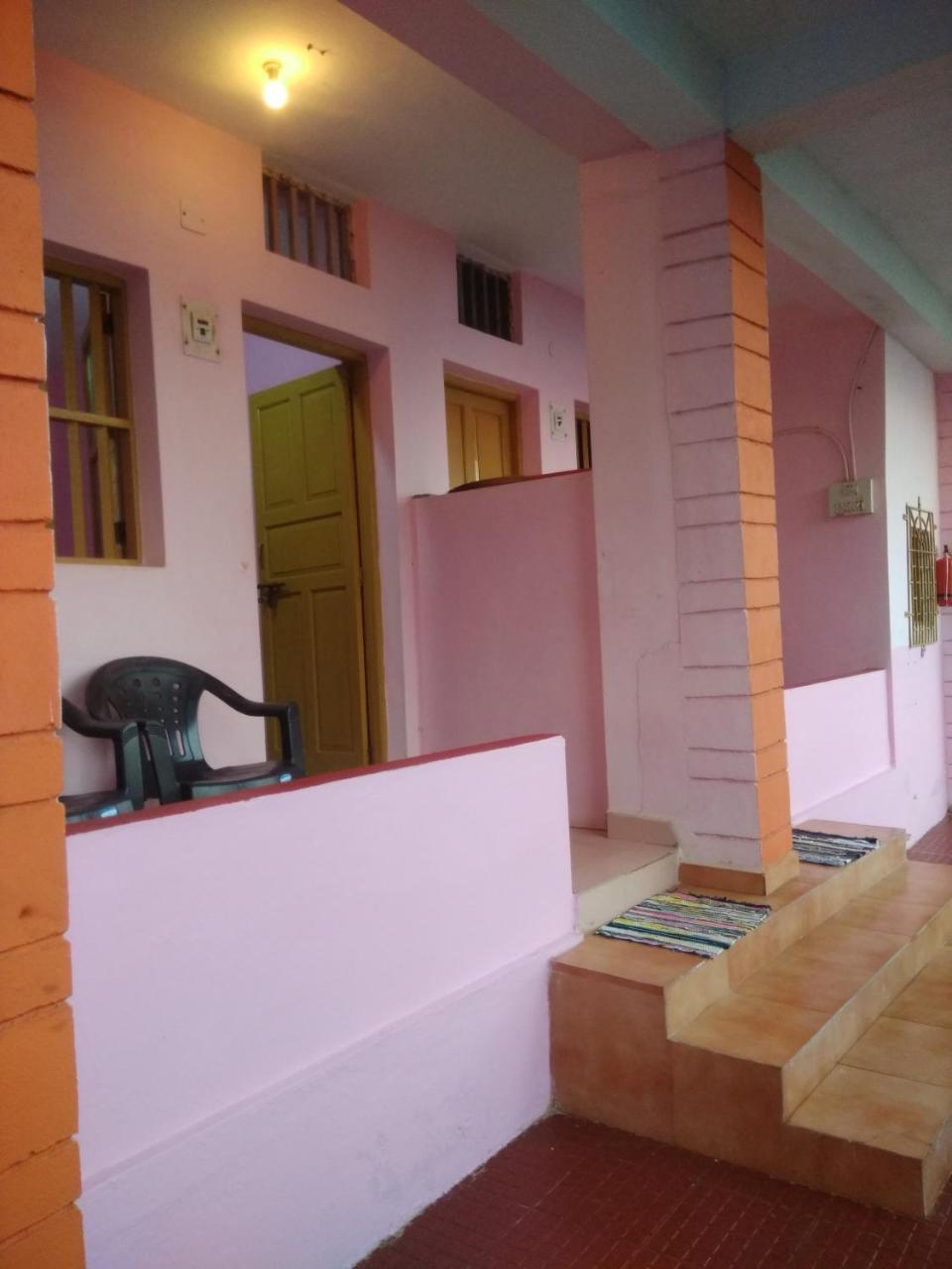 Om Ganesh Naik Guest House 阿姆波尔 外观 照片